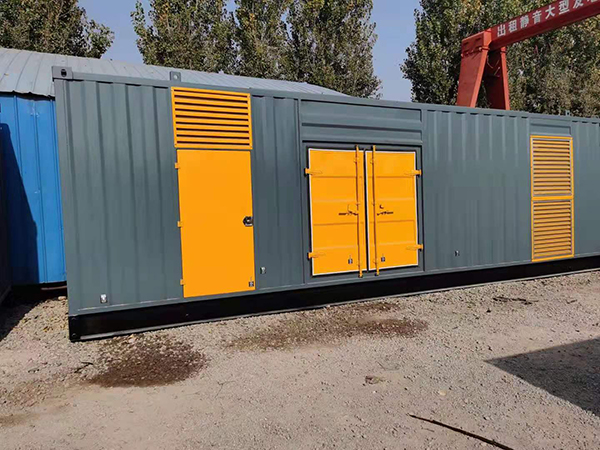 类乌齐300kw 柴油发电机组用多大的空气开关？