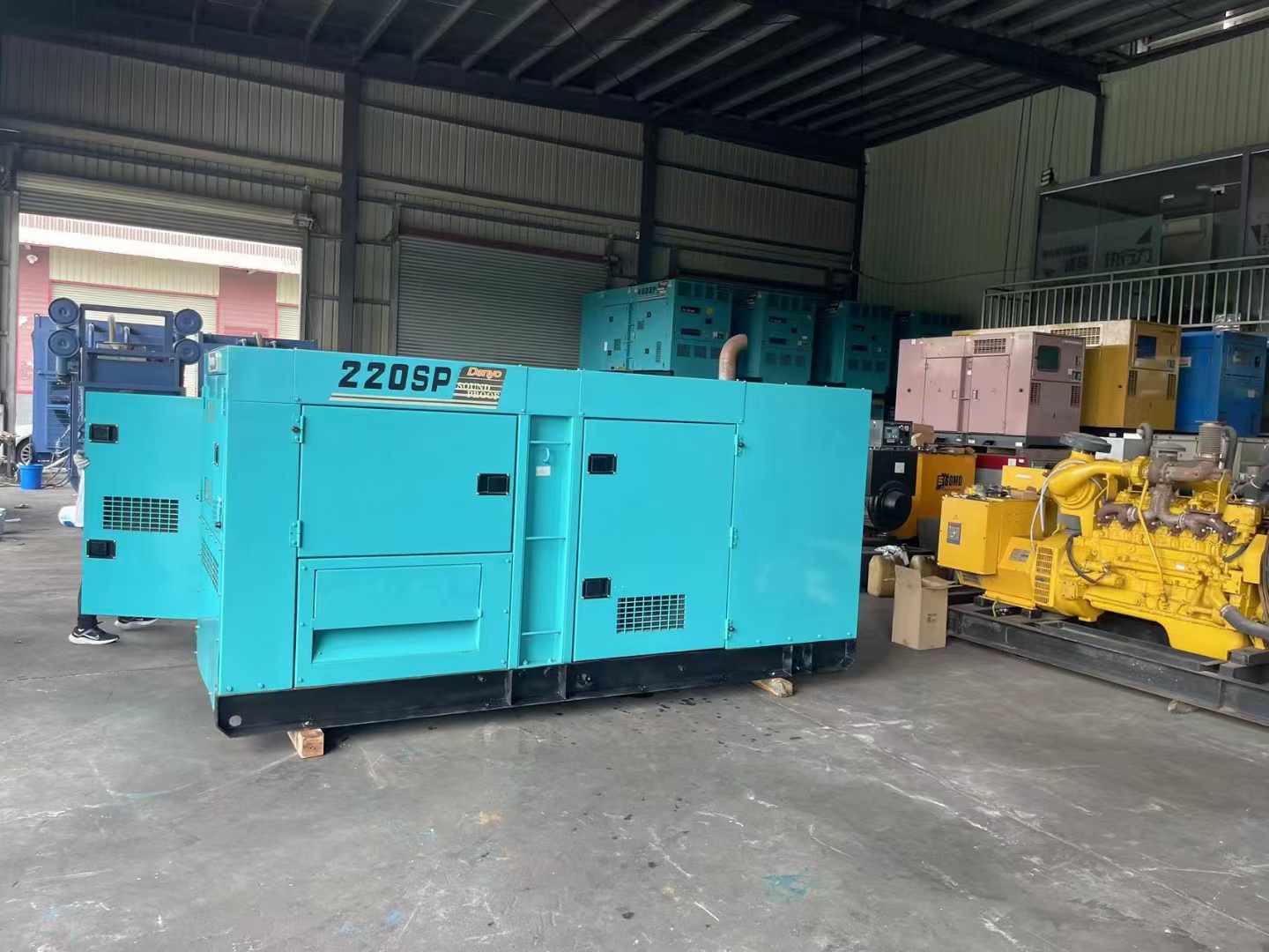 类乌齐800kW 柴油发电机的输出电流波动范围是多少?