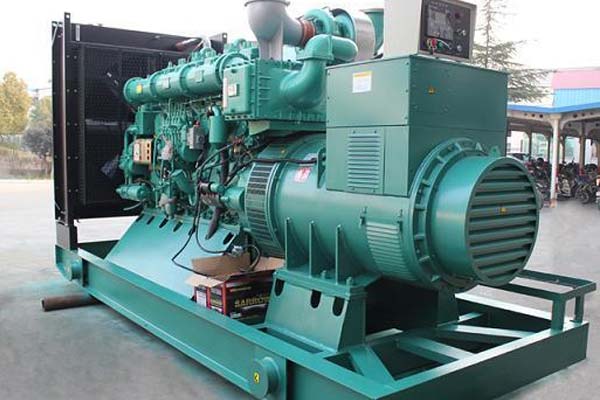 类乌齐工厂发电机应急发电中如何优化燃油储备管理？